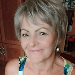 <em>Marta Ramírez</em>